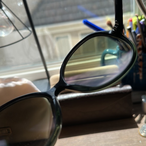 Chanel sunglasses - Picture 6 of 6